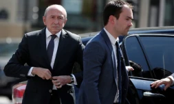 Le ministre de l'Intérieur, Gérard Collomb (G), le 20 avril 2018 à Paris