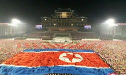 Image diffusée par l'agence nord-coréenne Kcna le 9 septembre 2021 d'une parade des forces paramilitaires et de sécurité publique à Pyongyang à l'occasion du 73e anniversaire de la fondation de la République démocratique populaire de Corée