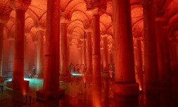 La citerne basilique de l'empereur Justinien rouverte au public, le 26 juillet 2022 à Istanbul, en Turquie