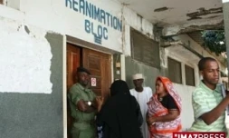 Mercredi 1er juillet 2009 -

La chambre d'hôpital de Bahia Bakari, survivante du crash de l'A310, était étroitement surveillée