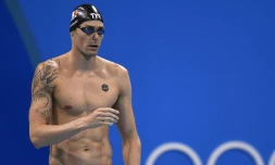 Camille Lacourt dans le bassin du 100 mètres à Rio de janeiro, le 7 août 2016