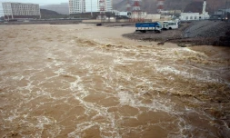 Les rues de la capitale omanaise inondée par des pluies torrentielles provoquées par le cyclone tropical Shaheen, le 3 octobre 2021