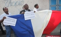 Jeudi 9 Juillet 2009

Bain de foule du  premier ministre François Fillon