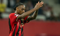 Le Néerlandais Pablo Rosario vient d'égaliser pour Nice contre la Real Sociedad en Ligue Europa, le 25 septembre 2024 à Nice