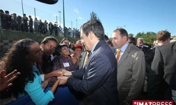 Vendredi 10 juillet 2009 -

Visite du Premier ministre François Fillon au Tampon