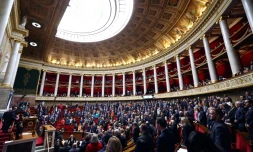 La proposition de loi pour réintroduire des néonicotinoïdes en France poursuit mardi son examen en commission des Affaires économiques