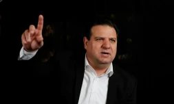 Le leader des partis arabes israéliens Ayman Odeh, lors d'une interview avec l'AFP, à Haïfa, le 23 février 2020