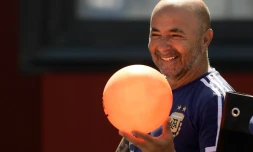 Le sélectionneur de l'Argentine Jorge Sampaoli pendant uns séance d'entraînement à Bronnitsy près de Moscou le 25 juin 2018 lors du Mondial