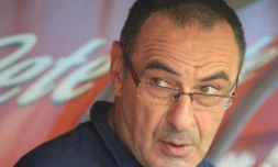 L'entraîneur du Napoli Maurizio Sarri lors d'un match de Serie A contre Crotone, le 20 mai 2018 à Naples