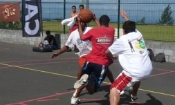 Mercredi 5 août 2009 Street Basket Tour au Tampon (photo: Arnaud de Ribas)