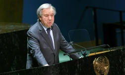 Le secrétaire général de l'ONU, Antonio Guterres, à la tribune de l'Assemblée générale des Nations unies lors d'une session d'urgence sur la guerre de la Russie en Ukraine, le 28 février 2022