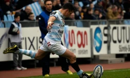 L'ouvreur du Racing 92 Dan Carter face aux Scarlets, le 17 janvier 2016 à Colombes