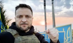Capture d'écran d'une vidéo montrant le président ukrainien Volodymyr Zelensky sur l'île des Serpents à une date non déterminée 