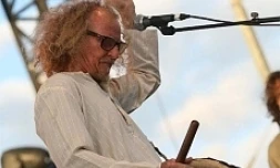 Dimanche 9 août 2009


Sakifo concert Danyel Waro