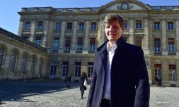 Nicolas Florian devant la mairie de Bordeaux, le 14 février 2019