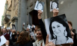 Des militants ont salué la mémoire de la blogueuse maltaise Daphne Caruana Galizia, six mois après son assassinat. Le 16 avril 2018 à La Valette