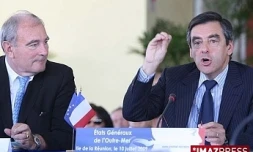 Paul Girot de Langlade et François Fillon lors de la visite du Premier ministre à La Réunion les 9 et 10 juillet 2009