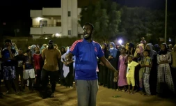 De jeunes Soudanais protestent à Khartoum contre le coup d'Etat militaire, le 28 octobre 2021