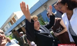 Samedi 29 aout 2009 

Roselyne Bachelot  ministre de la Sante et Marie-Luce Penchard, Secretaire d'Etat a l'Outremer en visite à l'Etang-Salé