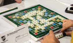 Des joueurs de Scrabble, jeu de la marque américaine Mattel, lors des Championnats du monde de Scrabble à Lille, le 29 août 2016