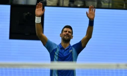 Le Serbe Novak Djokovic célÚbre sa victoire en finale de l'US Open face au Russe Daniil Medvedev, le 10 septembre 2023 à New York