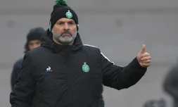 L'entraîneur de Saint-Etienne, Pascal Dupraz, lors du match de Coupe de France des Verts contre Lyon-La Duchere au stade Balmont de Lyon le 19 décembre 2021.