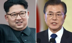 Le leader nord-coréen Kim Jong Un (G) le 10 mai 2016 à Pyongyang, et le président sud-coréen Moon Jae-in le 17 août 2017 à Séoul