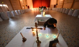 La chapelle ardente installée le 24 octobre 2015 à Puisseguin dans le foyer municipal au coeur du village