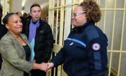 Christiane Taubira lors d'une visite le 1er décembre 2012 à la prison pour femmes de Fresnes  
