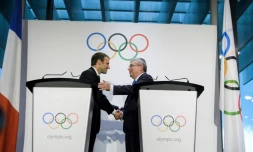 Le président français Emmanuel Macron et celui du CIO Thomas Bach, le 10 juillet 2017 à Lausanne