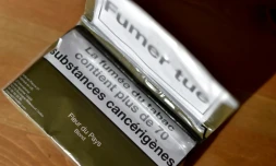 Les traitements anti-tabac vont progressivement ĂȘtre remboursĂ©s comme n'importe quel mĂ©dicament, Ă la place du forfait de 150 euros par an qui existe actuellement, selon le volet prĂ©vention de la stratĂ©gie santĂ© du gouvernement dĂ©voilĂ© lundi.