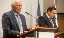 Le chef de la diplomatie européenne Josep Borrell (à gauche) et le ministre des Affaires étrangères tchèque Jan Lipavsky le 31 août 2022 à Prague