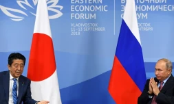 Le Premier ministre japonais Shinzo Abe et le président russe Vladimir Poutine à Vladivostok (Russie) le 10 septembre 2018.