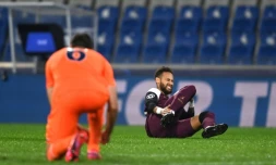 Neymar, blessé lors du match de Ligue des champions contre Basaksehir, le 28 octobre 2020 à Istanbul, souffre des adducteurs 