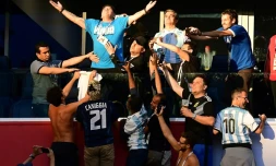 La légende Diego Maradona avant le coup d'envoi du match de l'Argentine contre le Nigeria au Mondial, le 26 juin 2018 à Saint-Pétersbourg   