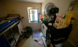 Un ventilateur dans une cellule de la prison de Toulouse-Seysses, le 7 août 2025