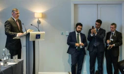 Riad Hijab, un des responsables du HCN présente un plan de transition pour la Syrie lors d'une conférence sur la Syrie, à Londres le 7 septembre 2016