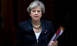 La Première ministre britannique Theresa May, quittant ses bureaux du 10 Downing Street à Londres, le 1er novembre 2017