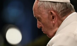 Le pape François à la cérémonie du Chemin de croix, à Rome le 30 mars 2018.