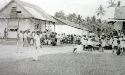 Un groupe de réfugiés de l'archipel des Chagos originaires de l'île de Diego Garcia dans l'océan indien, le 9 avril 1971