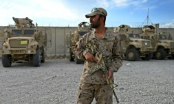 Un policier afghan dans la base aérienne de Bagram, au nord de Kaboul, le 5 juillet 2021