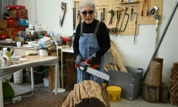La sculptrice sud-coréenne Kim Yun Shin, le 4 mars 2026 dans son atelier à Paju, dans le nord du pays 