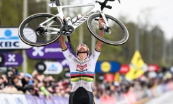 Mathieu van der Poel vainqueur du Tour de France Ă Audenaarde le 31 mars 2024