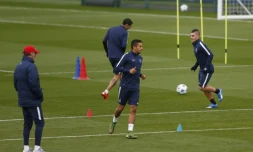 Le Parisien Marco Verratti et ses coéquipiers à l'entraînement au Camp des Loges, le 20 octobre 2015