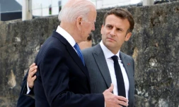 Les présidents américain et français Joe Biden et Emmanuel Macron lors du G7 à Carbis Bay, le 11 juin 2021