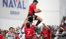 Les Toulonnais de Juan Martin Fernandez Lobbe dominent La Rochelle (26-20), le 30 septembre 2017 à Mayol