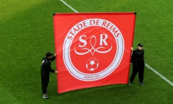 Le médecin du Stade de Reims, Bernard Gonzalez, s'est suicidé à l'âge de 60 ans, alors qu'il était contaminé par le Covid-19, a-t-on appris dimanche de sources concordantes.