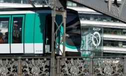 La préfecture de police de Paris recommande fortement d'"éviter d'utiliser les transports en commun sauf nécessité" dimanche et lundi 