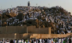 Des milliers de pèlerins musulmans rassemblés sur le Mont Arafat, au 2e jour du Hajj, le 11 septembre 2016 à La Mecque, en Arabie Saoudite
