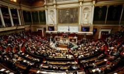 L'ancien Premier ministre Bernard Cazeneuve lors d'un discours devant l'Assemblée nationale le 13 décembre 2016 à Paris